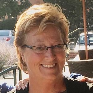 Meet your Posher, Holly